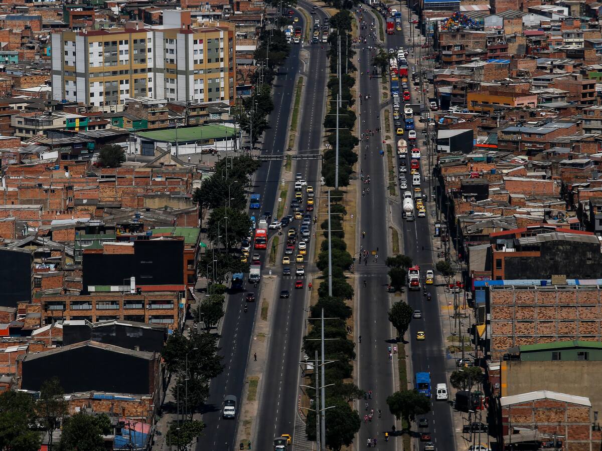 Pico y placa el 20 de julio: Consulte si puede sacar el carro en Bogotá