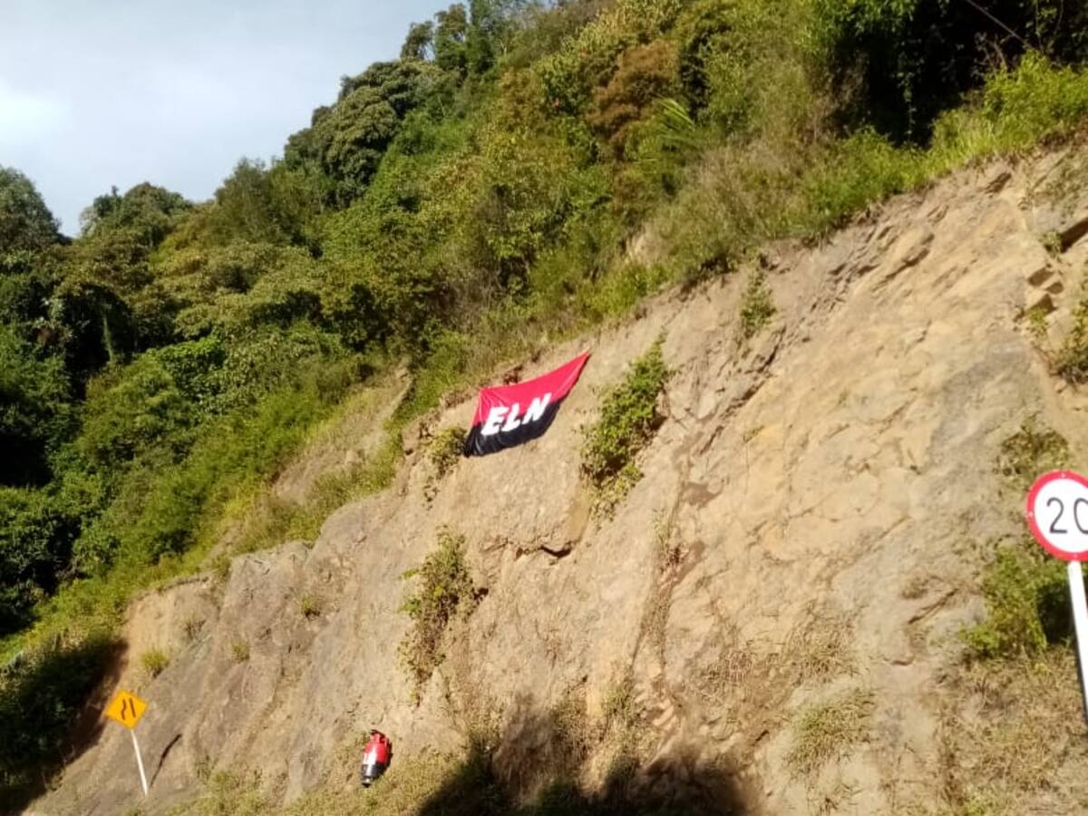Cilindro y bandera de ELN generan preocupación en Herrán
