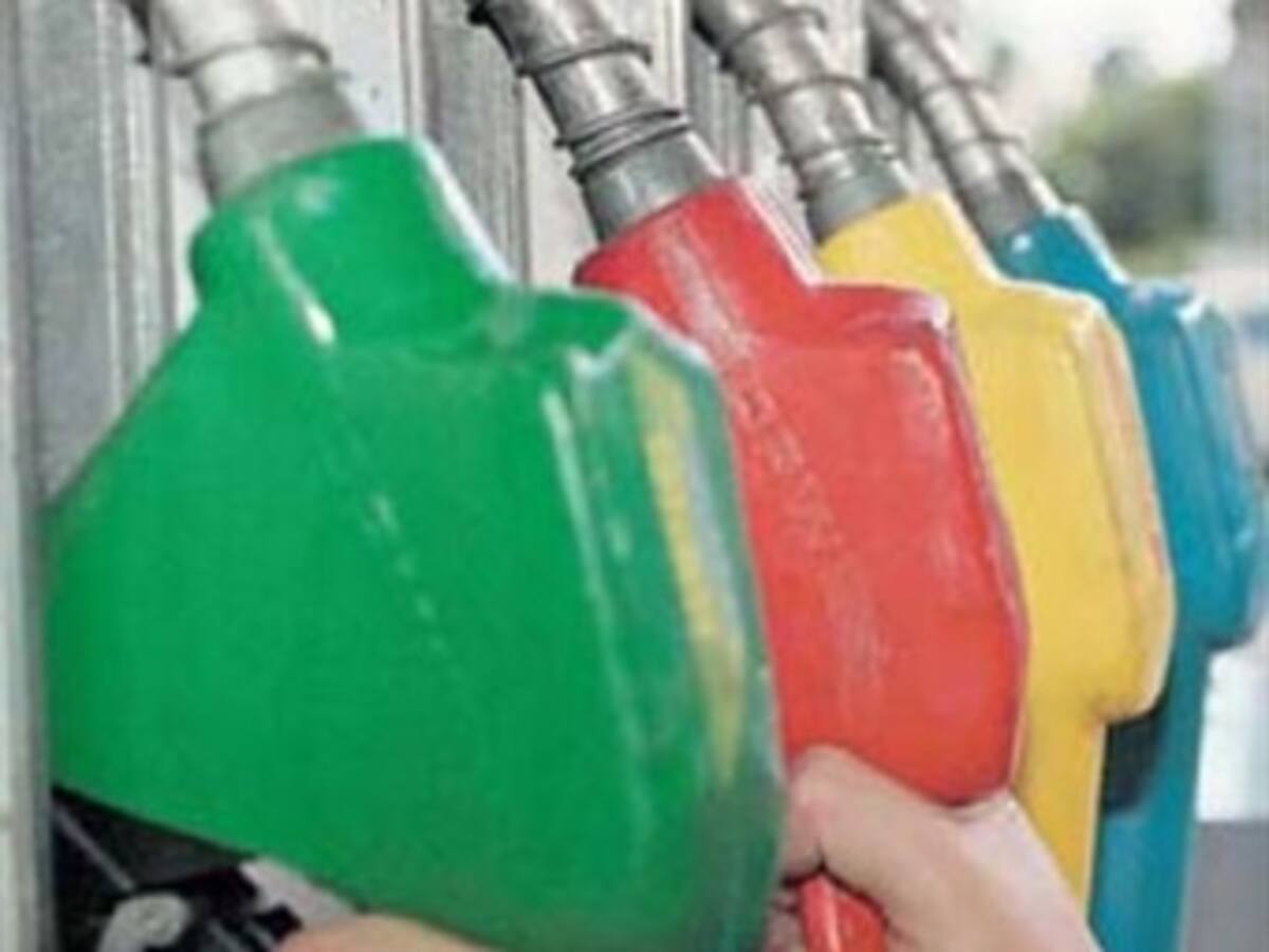 Crisis en Libia afectará precio de los combustibles en Colombia