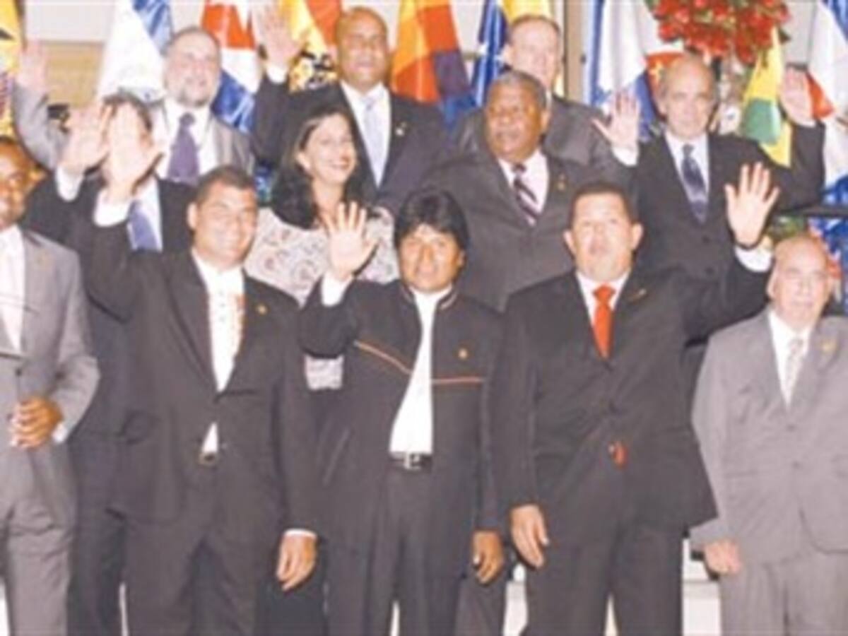 ALBA da primeros pasos hacia Defensa común y empresas conjuntas