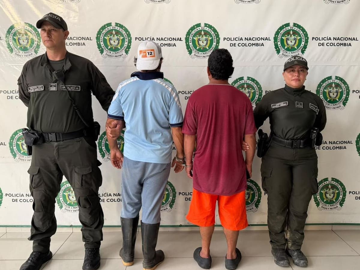 Capturan a dos hombres por extracción de minería ilegal en la Quebrada La Rosita, Bucaramanga