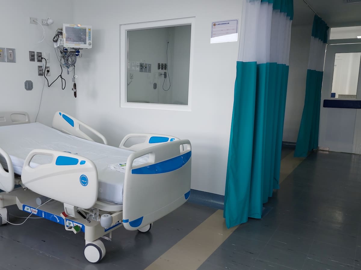 Hospital Universitario del Caribe reduce su huella de carbono y ahorra 19% en consumo energético