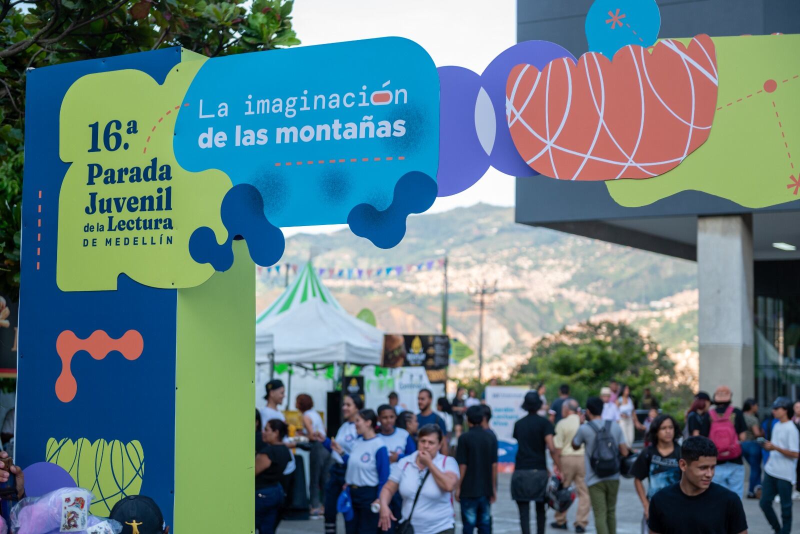 16.ª Parada Juvenil de la Lectura en Medellín. Cortesía: Alcaldía de Medellín.