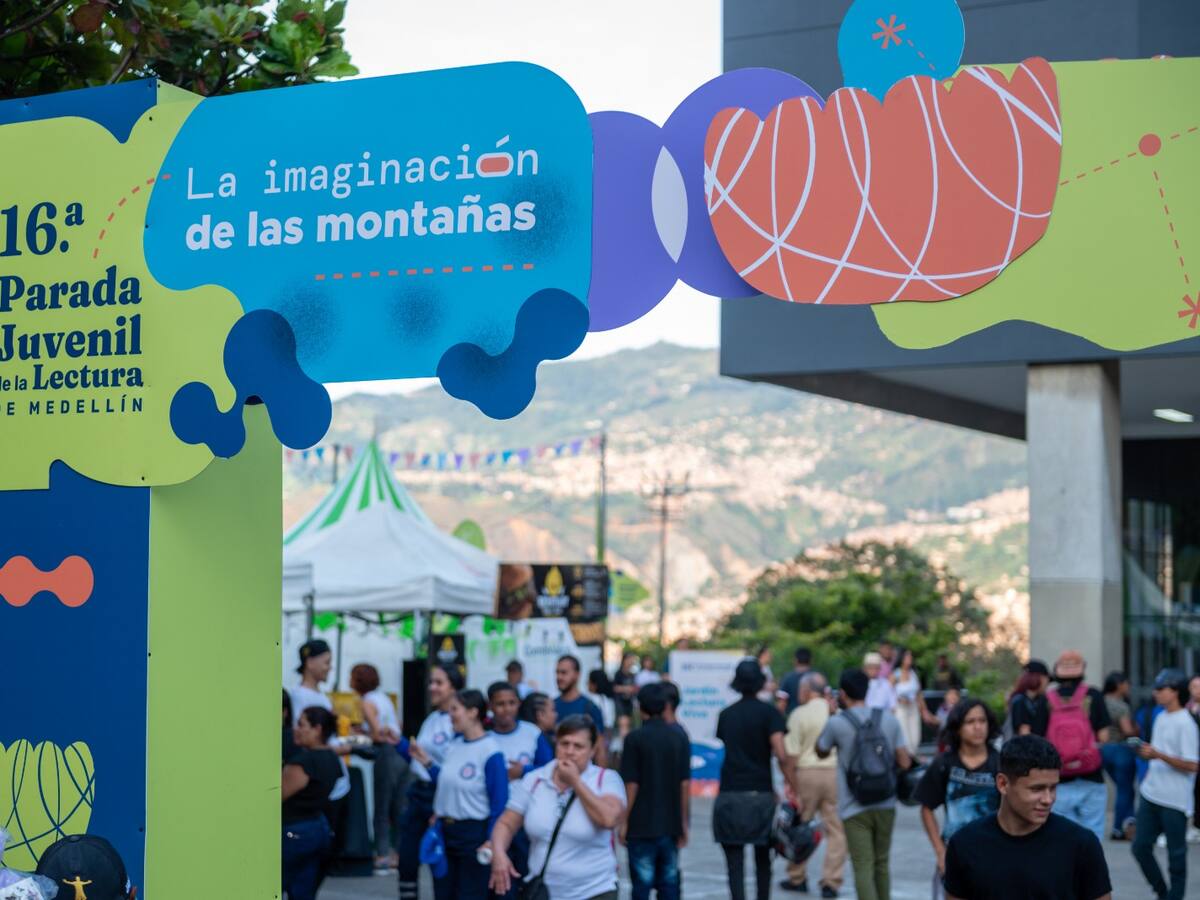 9.800 personas asistieron a la 16.a Parada Juvenil de la Lectura 2024 en Medellín