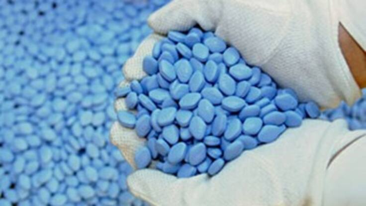 Ordenan indemnizar con viagra a un abogado