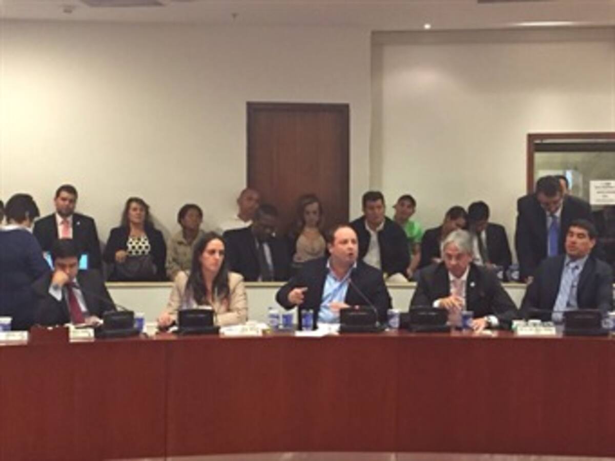 Denuncian supuesto cartel de falsos testigos en restitución de tierras