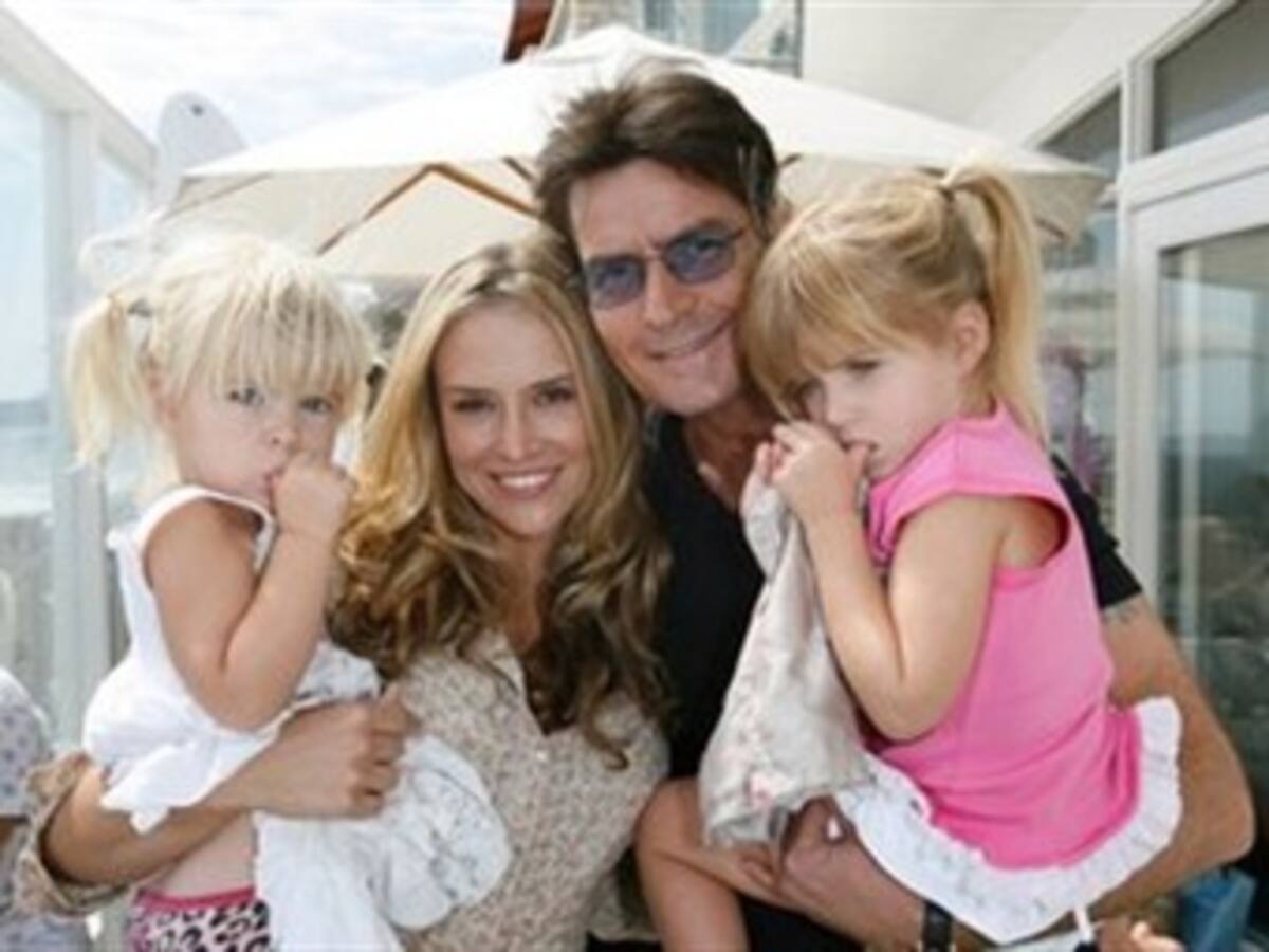 Charlie Sheen seguirá sin tener la custodia total de sus hijos