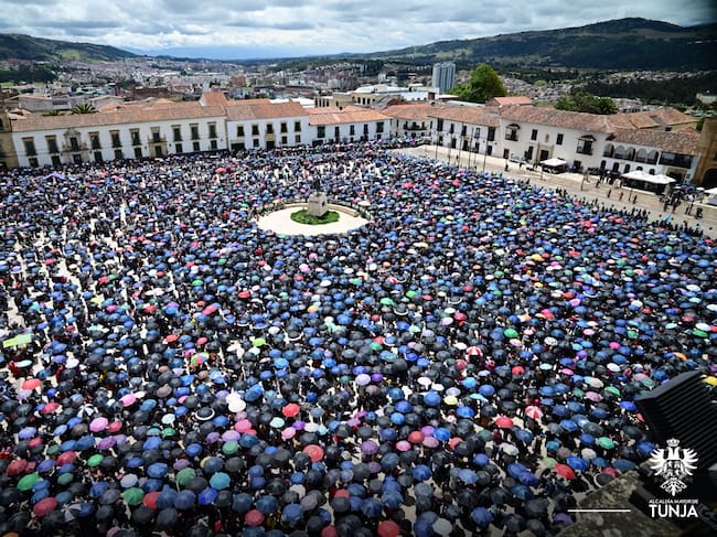 Plaza de Bolívar Tunja, procesión Virgen del Milagro. Foto: Alcaldía de Tunja