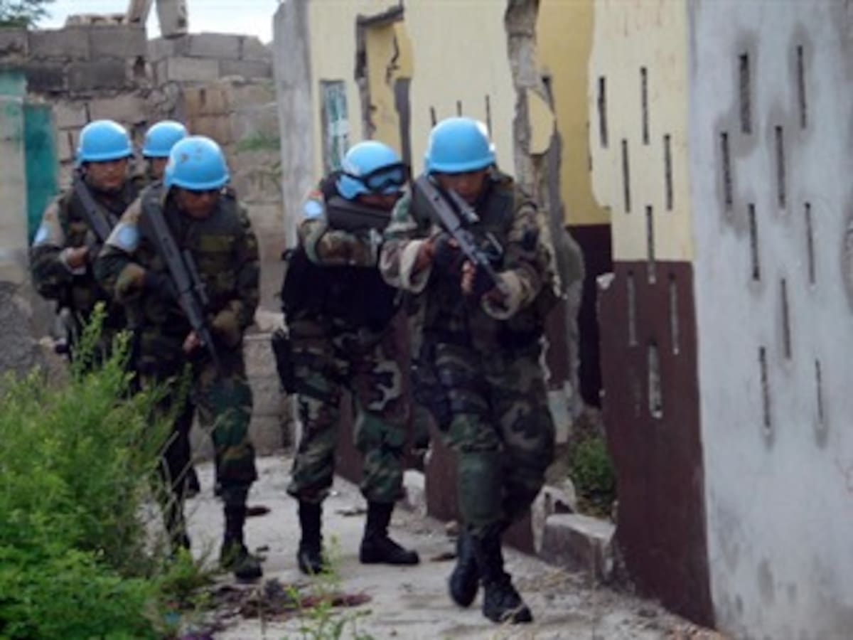 La mitad de cascos azules de la ONU en Siria abandona el país por ataques del régimen