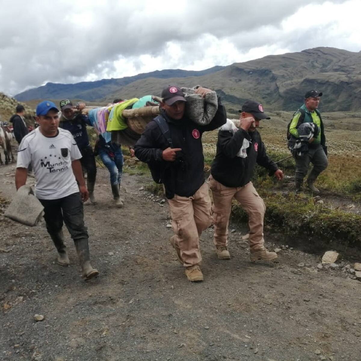 La travesía de campesinos y desminadores para salvar a joven con apendicitis