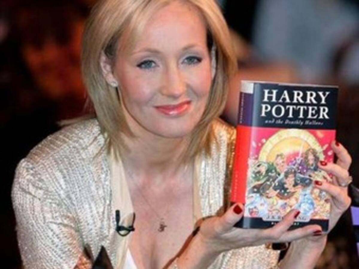 Nueva novela de J.K.Rowling será sobre humor negro en un idílico pueblo inglés