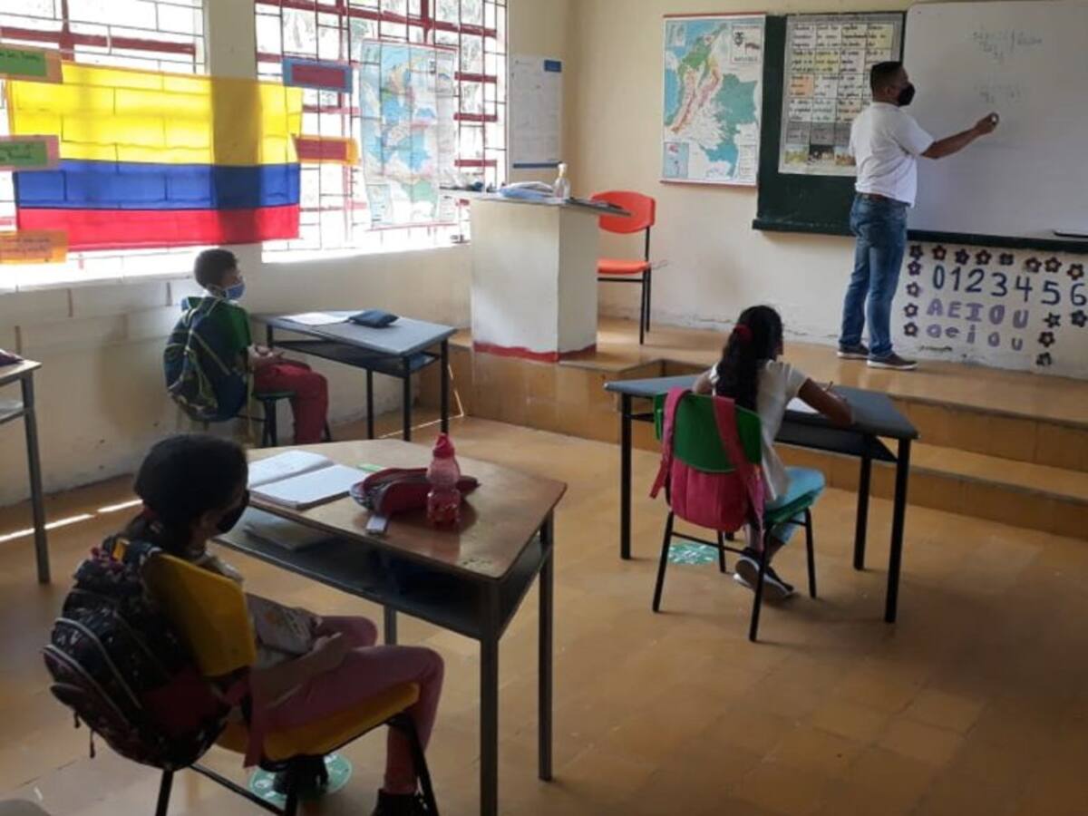 Con el 90% de presencialidad de los estudiantes terminó Caldas el 2021