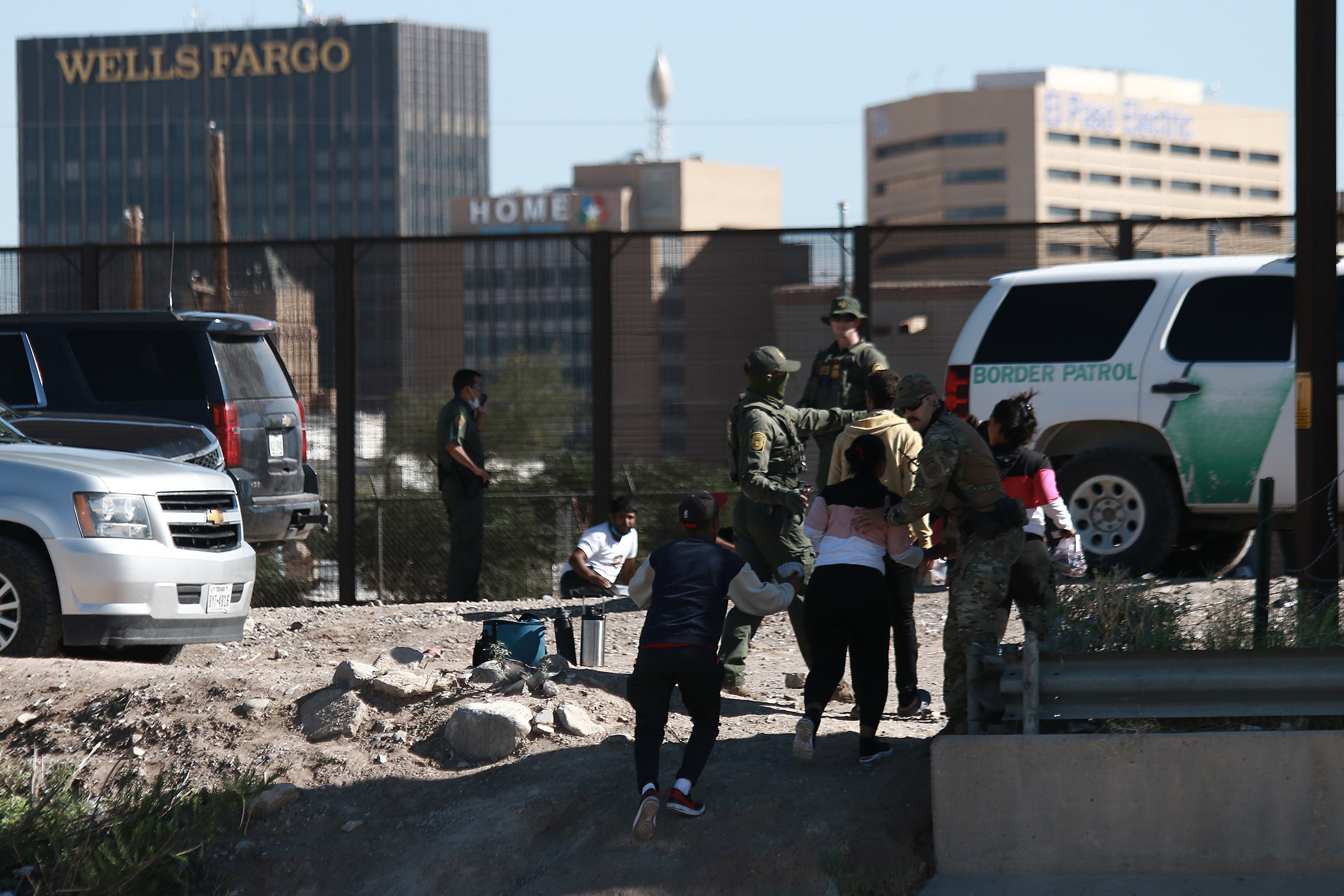Gobierno Biden anuncia programa migratorio para 24.000 venezolanos en EE.UU.