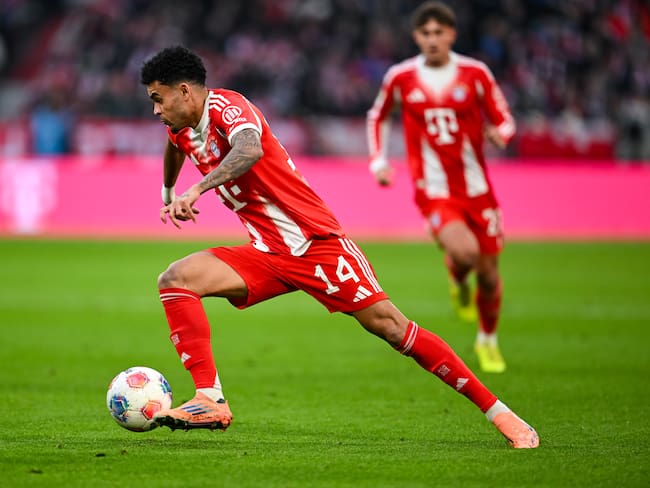 Luis Díaz, jugador de Bayern Múnich en la Bundesliga 2025-26, ante San Pauli /Getty Images