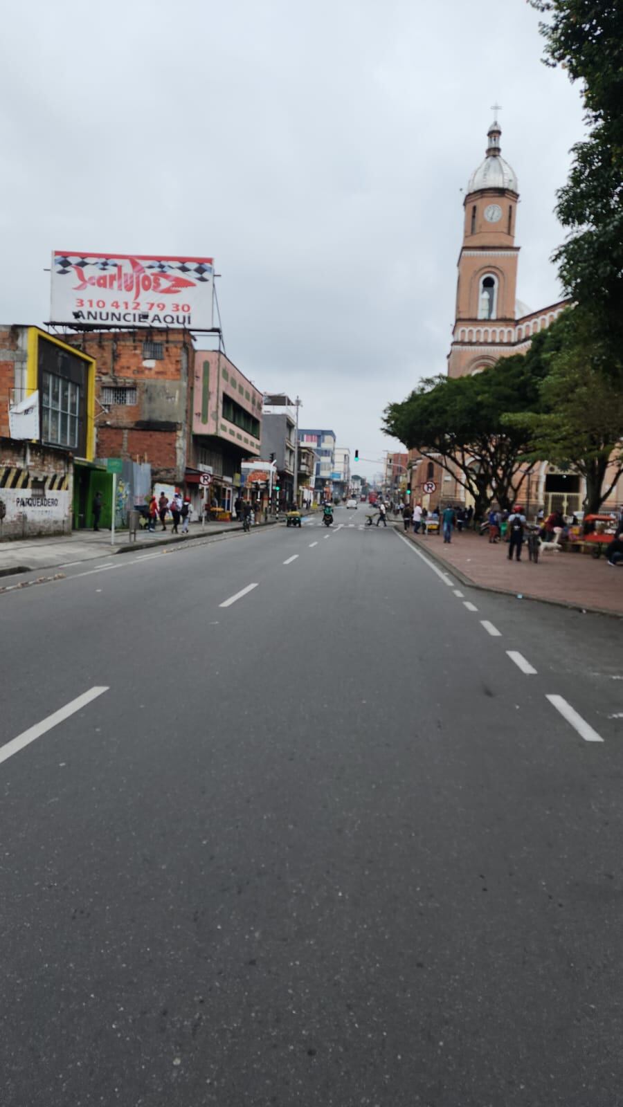 Vías del centro de Armenia durante el paro de taxistas. Foto: Cortesía Faber Buitrago