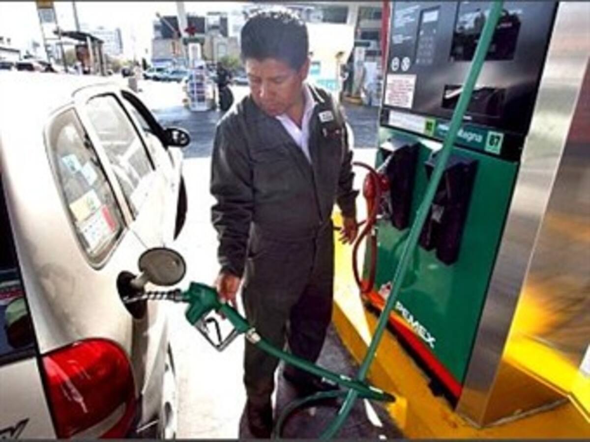 En 200 pesos subirá la gasolina en febrero y 100 pesos el ACPM