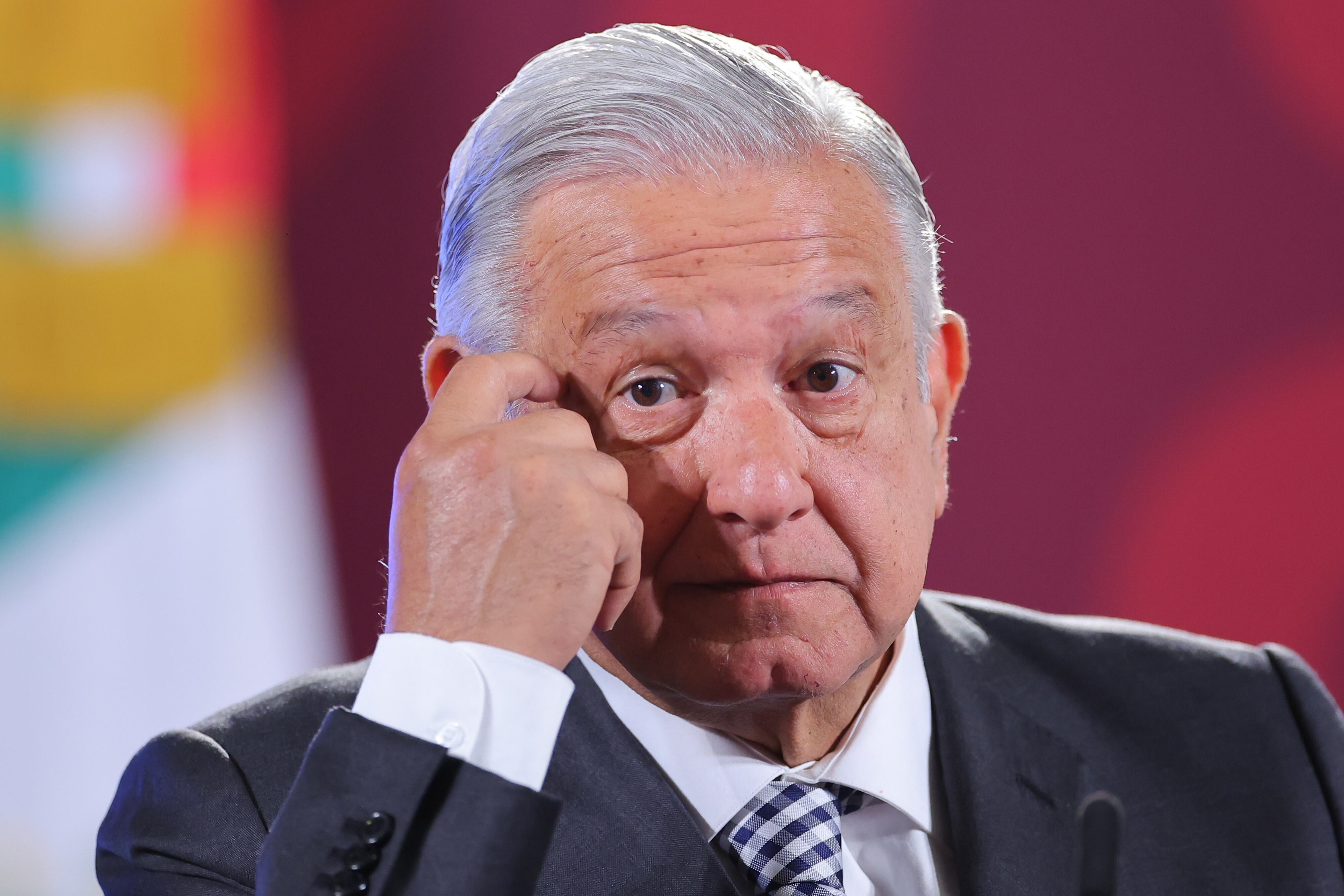 El presidente de México, Andres Manuel Lopez Obrador, habla ante el Palacio Nacional. (Photo by Hector Vivas/Getty Images)