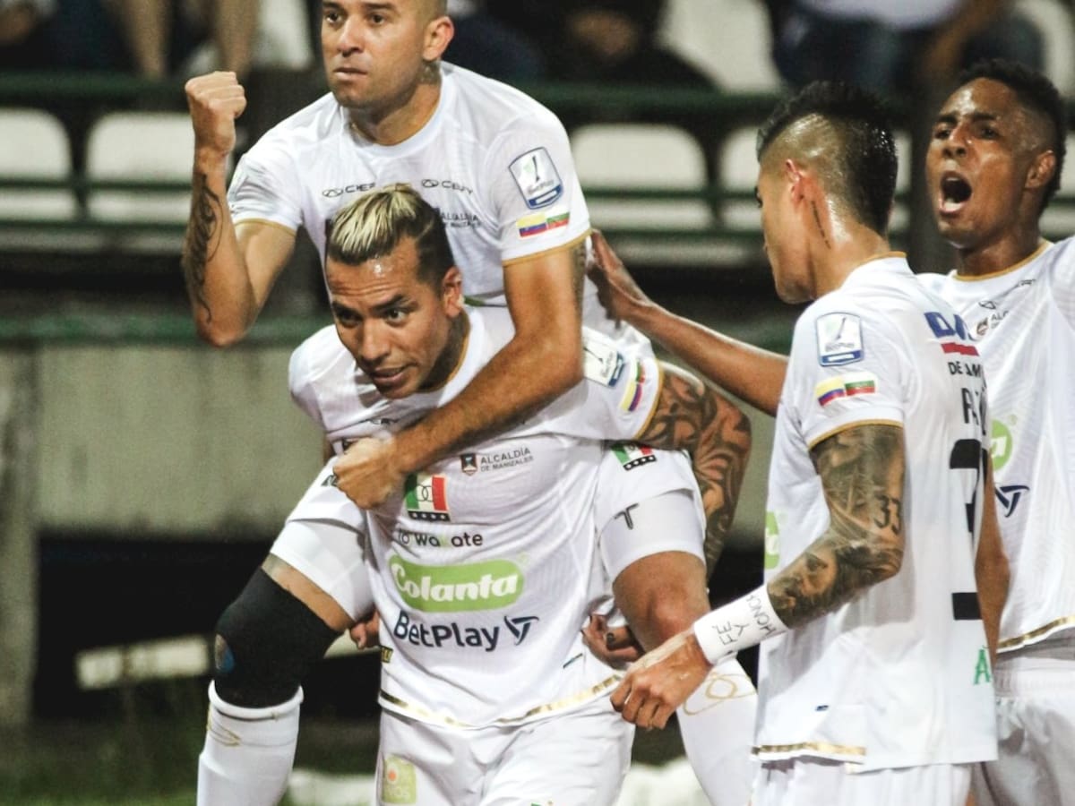 Dayro Moreno, anotó doblete y superó a Falcao cómo el máximo goleador colombiano
