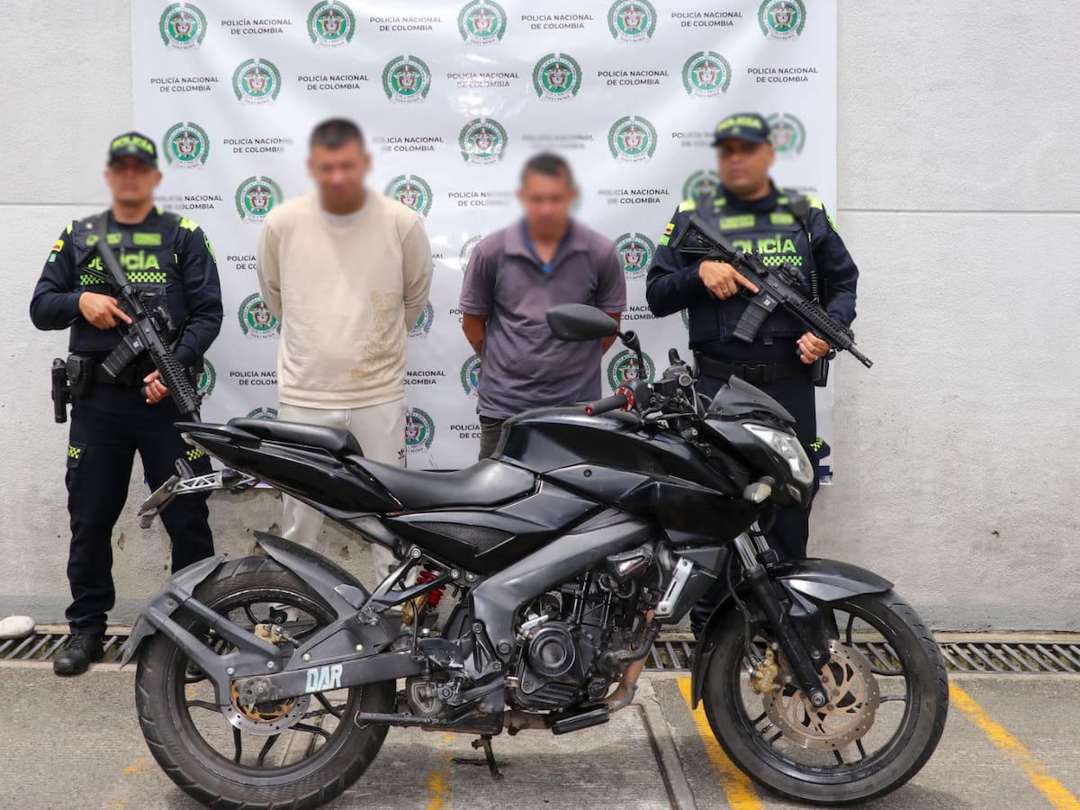 Con persecución en el centro de Pereira, fueron capturados los Roba Cadenas