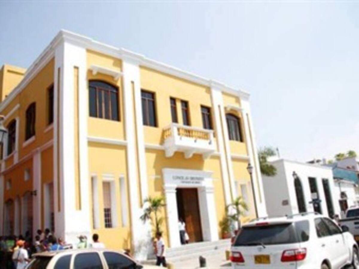 Habrían dejado de cancelar $ 7.000 millones a concejales de Cartagena