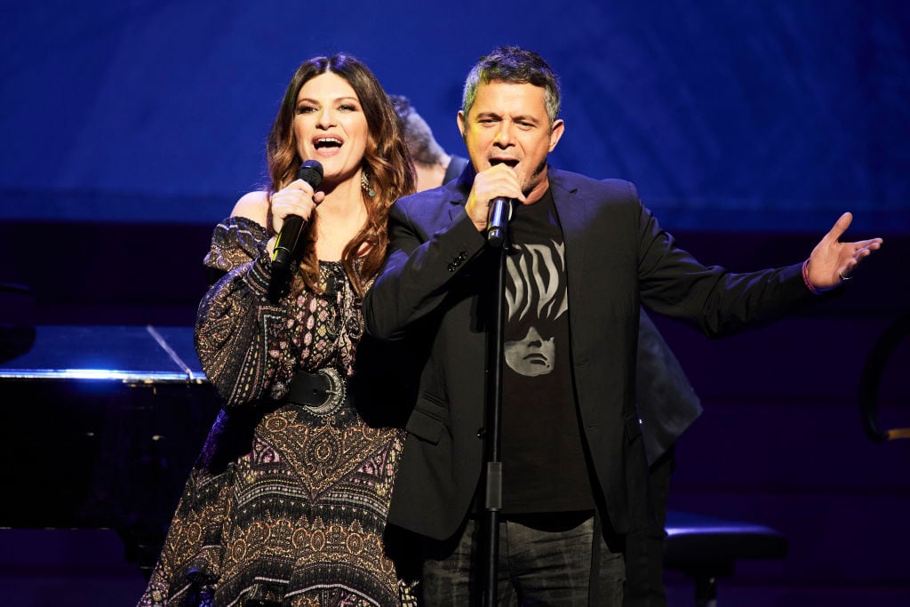 MADRID, SPAIN - JANUARY 20: Laura Pausini and Alejandro Sanz  perform on stage during the 2020 Odeon Awards at Royal Theater on January 20, 2020 in Madrid, Spain. (Photo by Mariano Regidor/Getty Images)