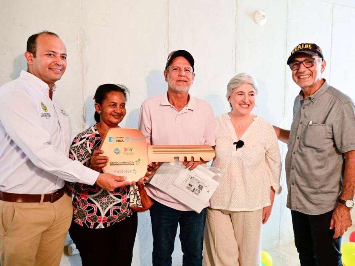 Entregan más de 100 viviendas en proyectos Ciudadela de La Paz en Cartagena