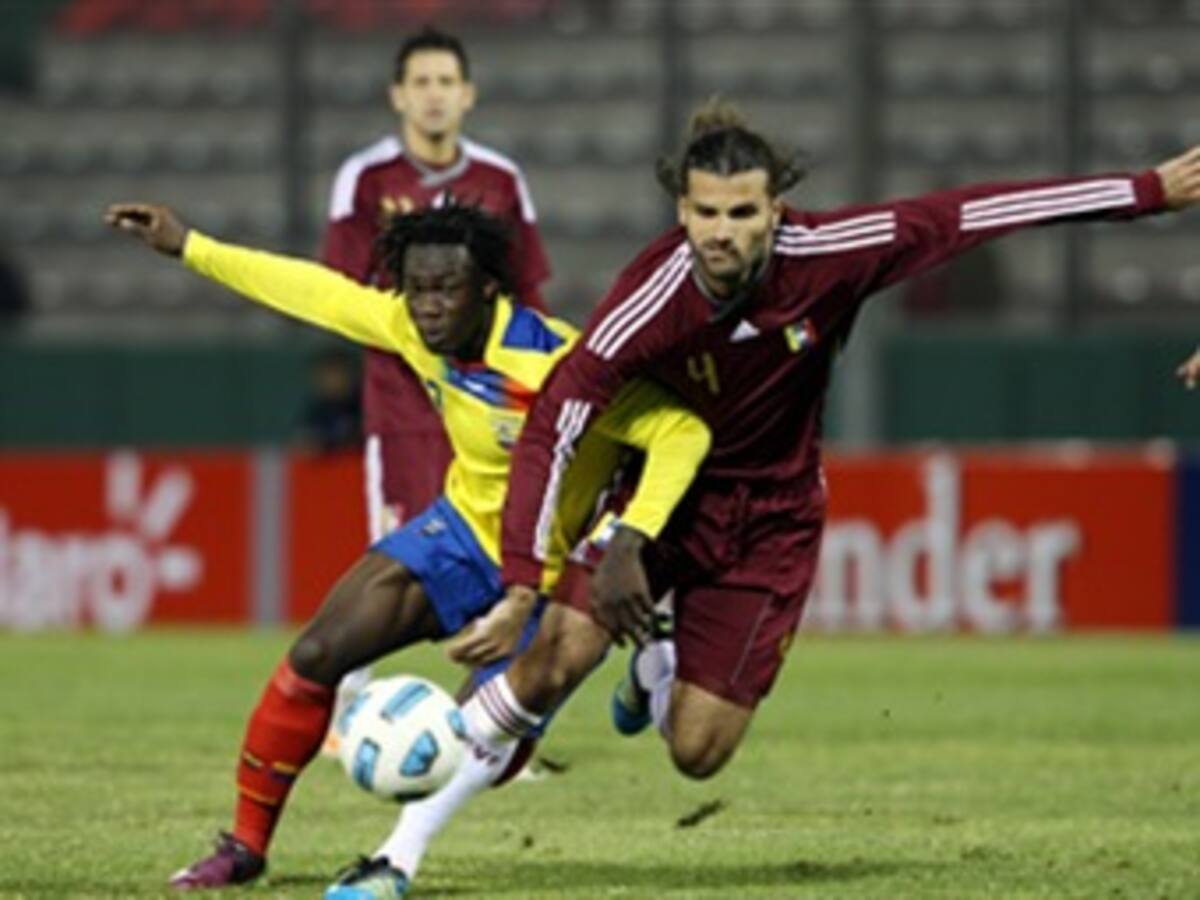 Antonio Valencia fue protagonista en el triunfo de Ecuador 2-0 sobre Venezuela