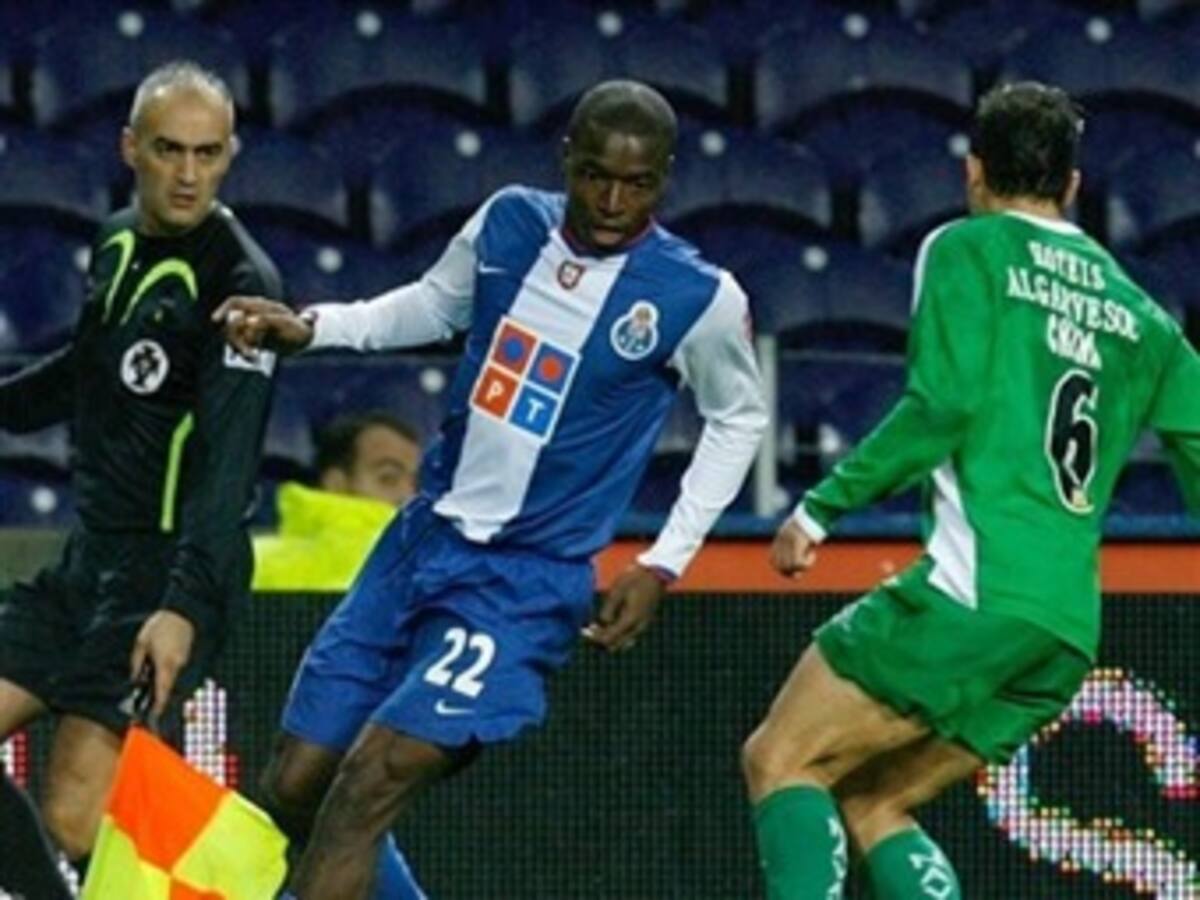 Cruzeiro de Belo Horizonte busca al delantero colombiano Wason Rentería