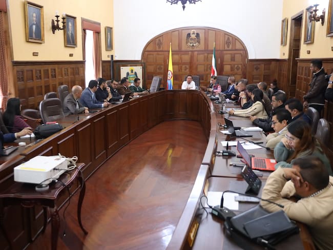 La reunión con Findeter, el Ministerio de Vivienda, Corpoboyacá, Secretaría de Ambiente y Desarrollo Sostenible de Boyacá, la Alcaldía de Tunja y Veolia se realizó en la Gobernación de Boyacá / Foto: Prensa Gobernación de Boyacá