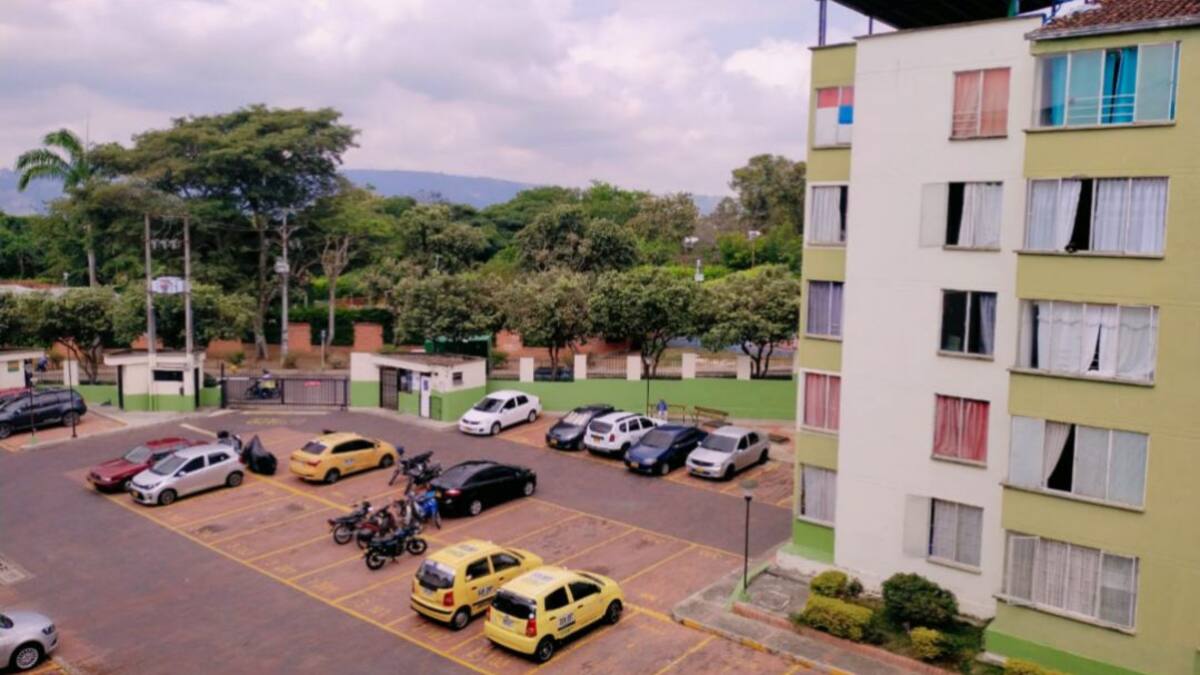 VIDEO: Comunidad sacó a presunto ladrón que quiso refugiarse en un conjunto