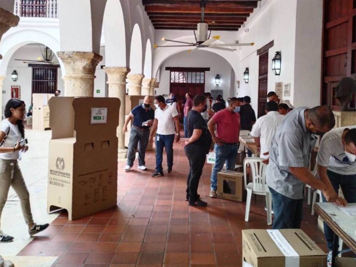 Apertura de elecciones se retrasó en 10 puntos de votación en Cartagena