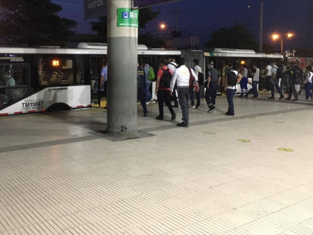 Transmetro operará hasta las 7:00p.m. durante esta semana
