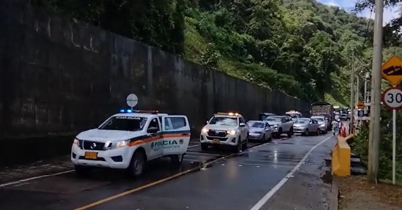 Paso controlado en la Transversal del Sisga / Cortesía: Concesión Transversal del Sisga.