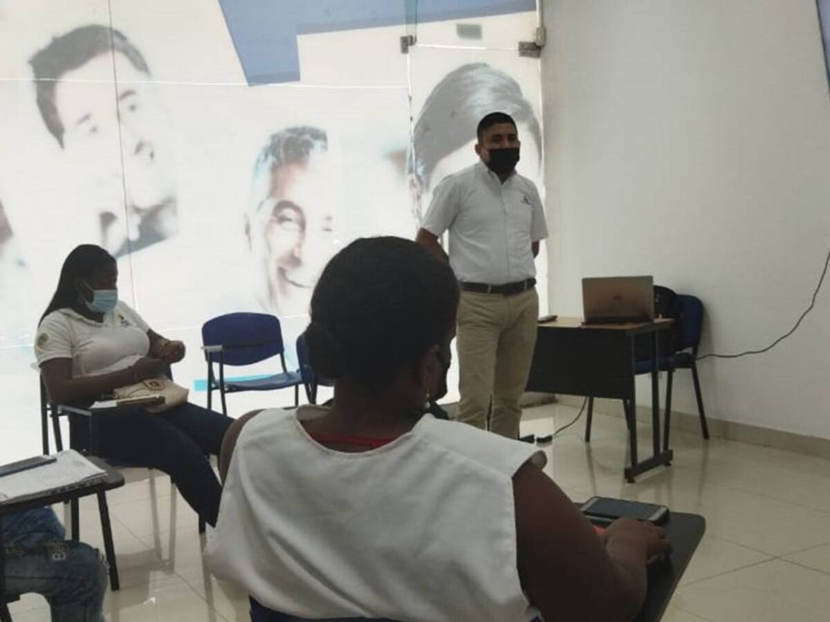 Comfenalco capacita a personal del PES-PR en temas de empleo