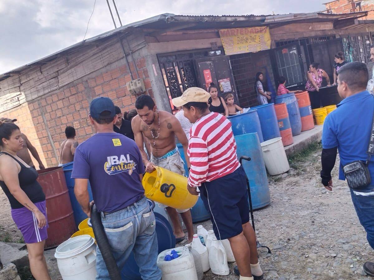 Sigue crisis por el suministro de agua en Ibagué