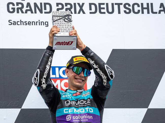 El colombiano es líder sólido de la Moto3 / EFE