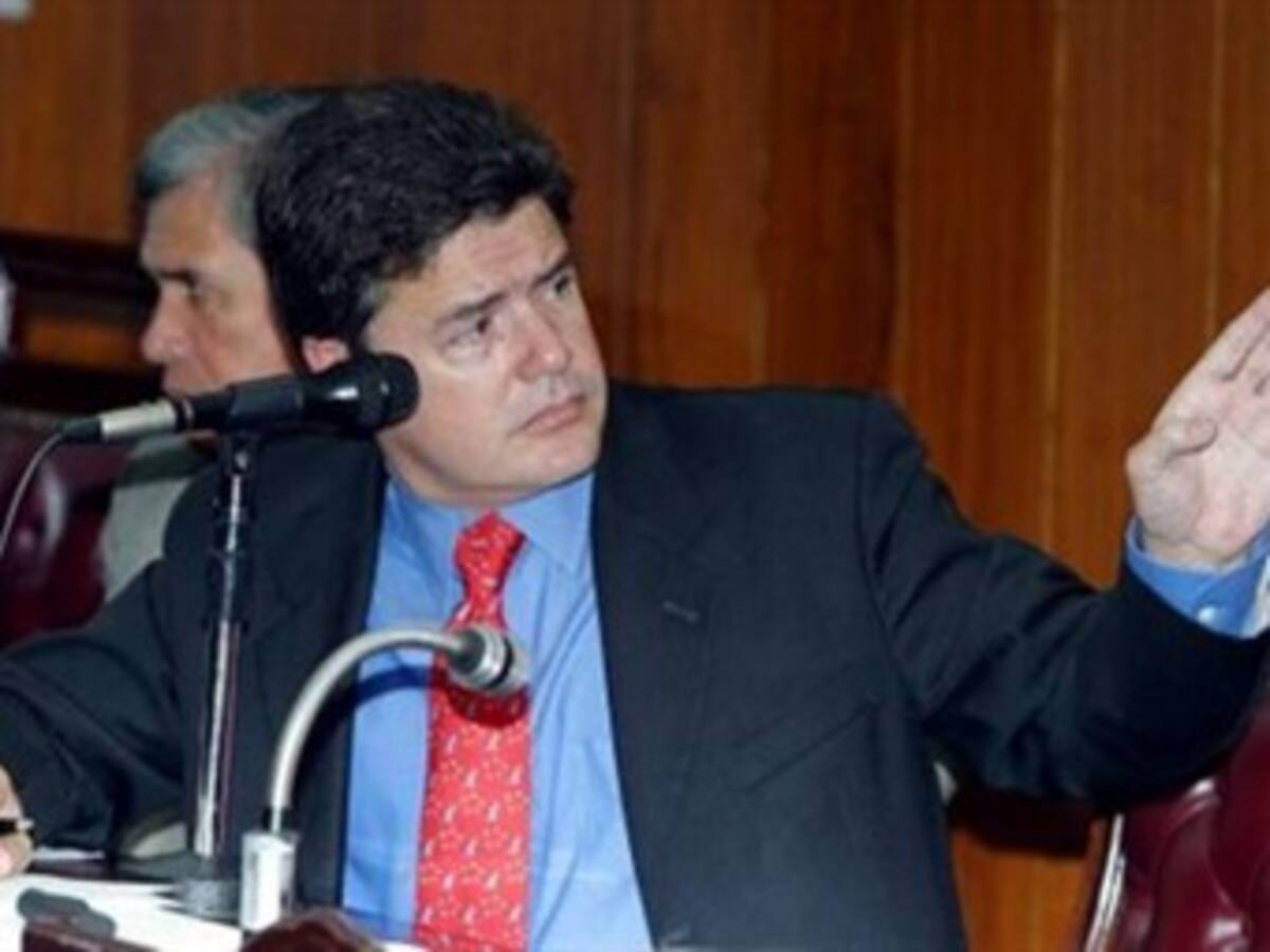 Declaraciones ponen en duda la transparencia del ministerio: Mindefensa