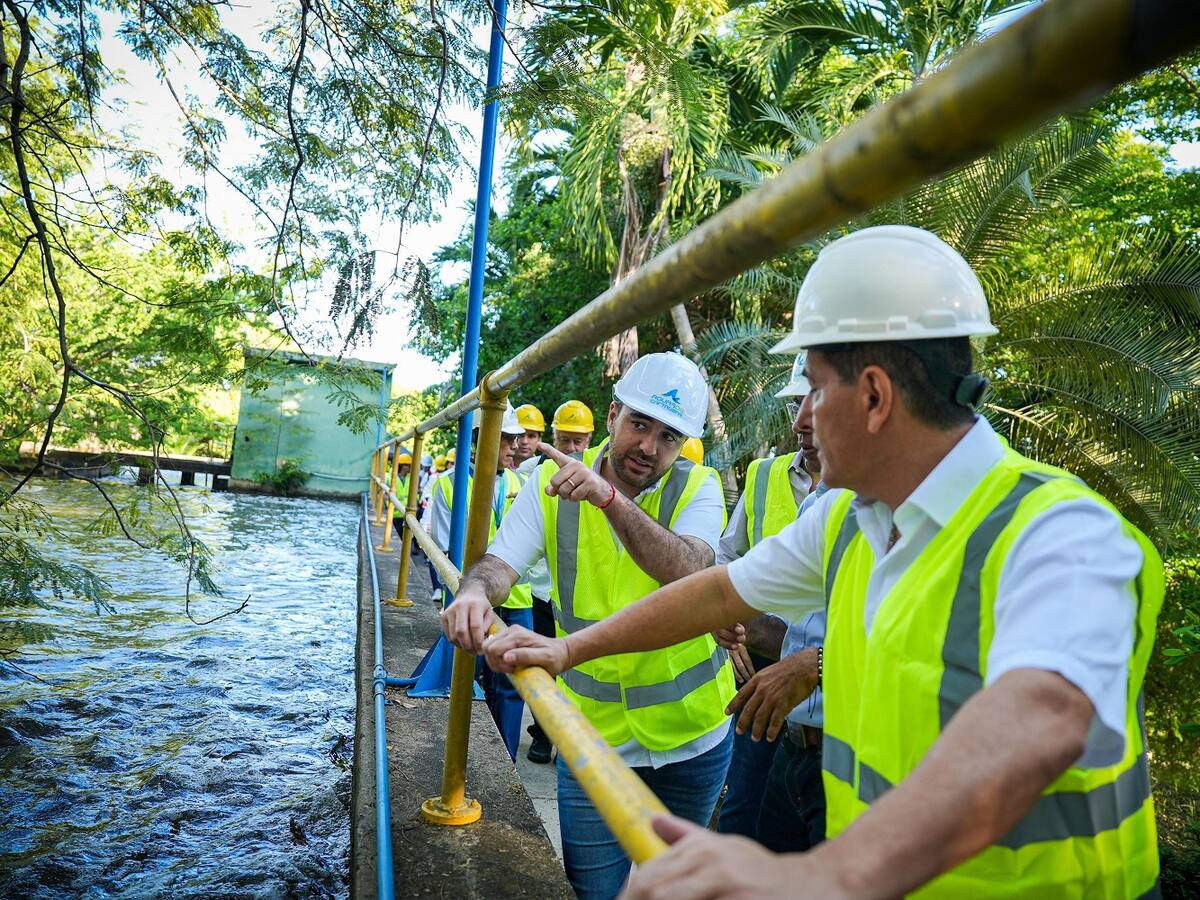 Gobernador Arana solicitó que Acuacar preste servicio en Santa Rosa de Lima