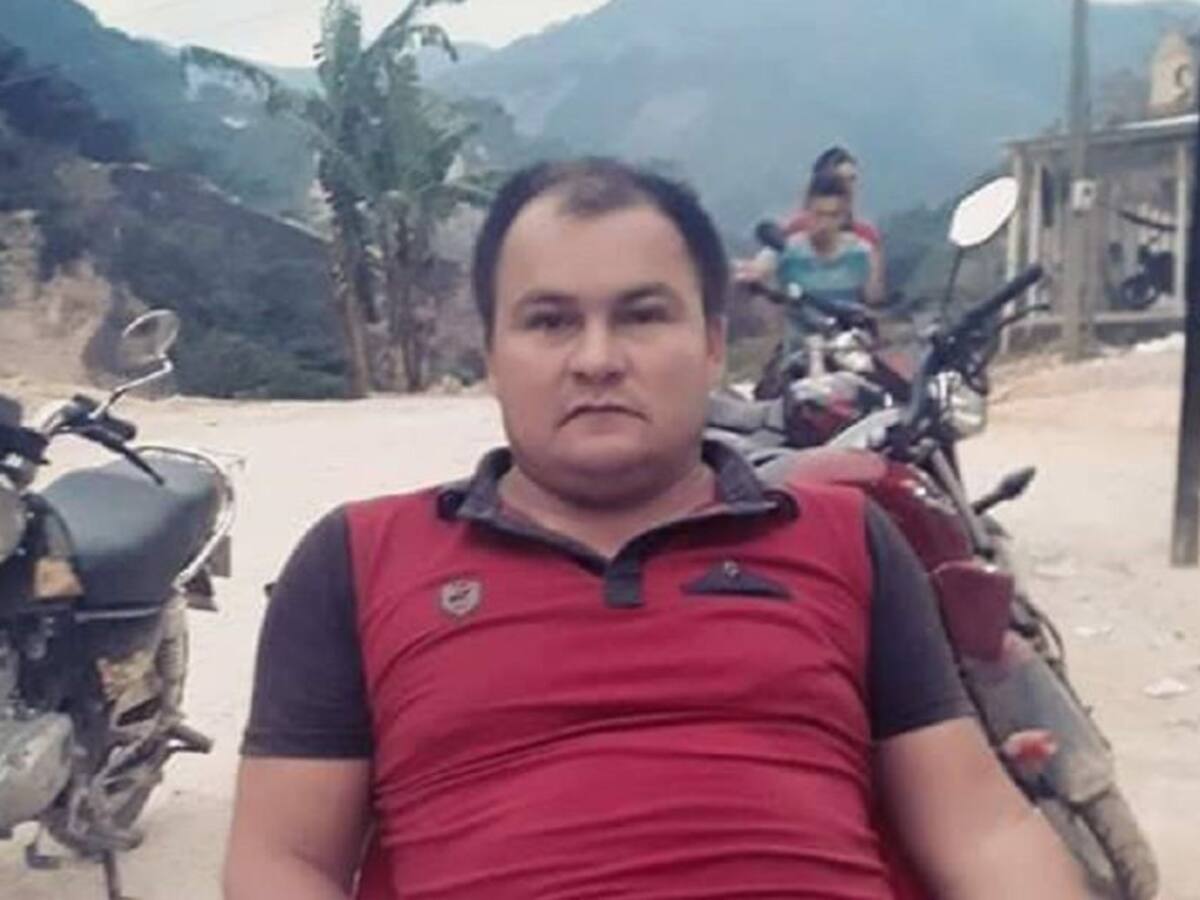 Coronel Amézquita rompe silencio y dice que hay un montaje en su contra