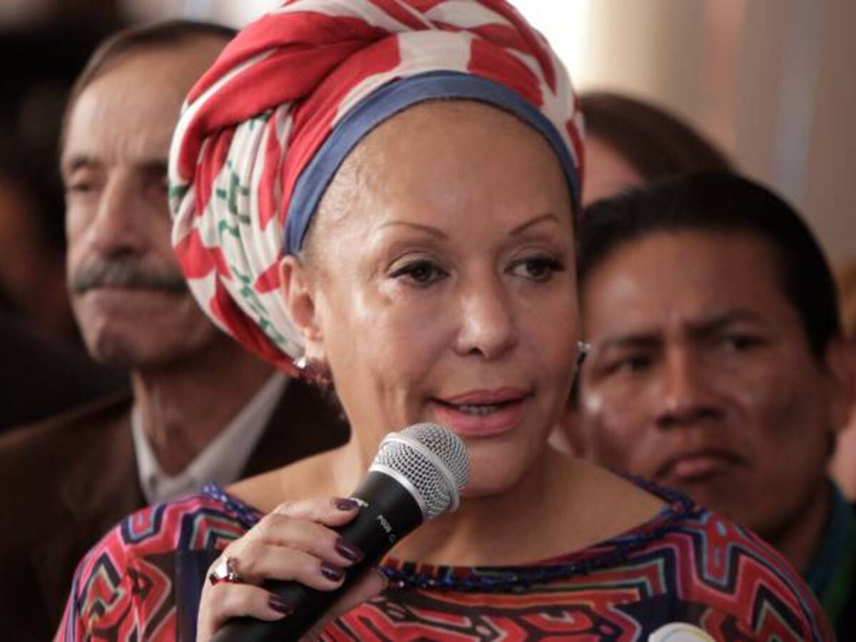 Partido Liberal recibiría a Piedad Córdoba para hacer política