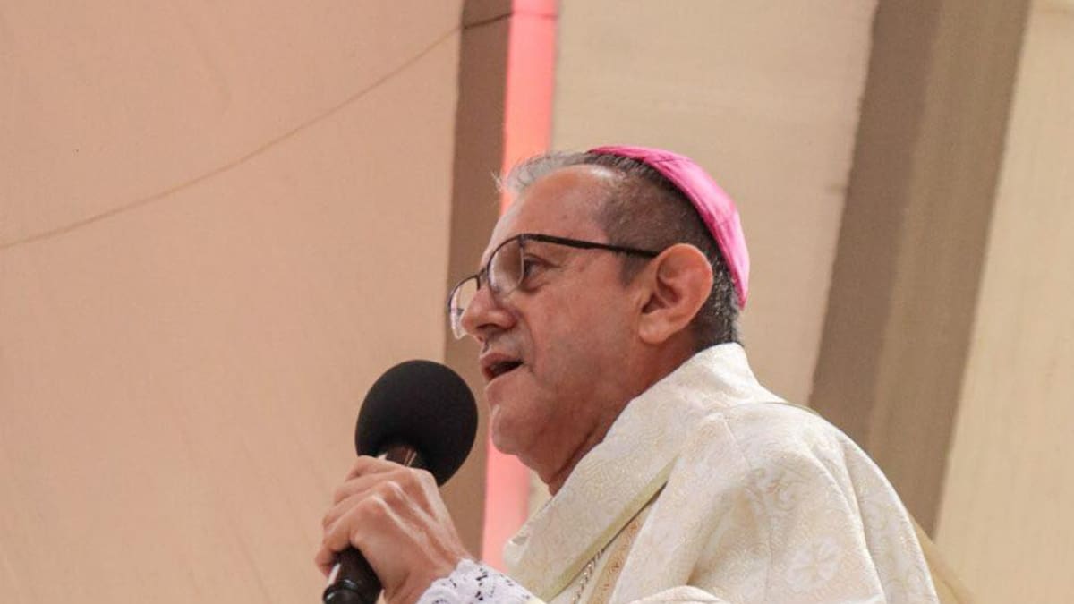 Monseñor Carlos Arturo Quintero, obispo de la Diócesis de Armenia