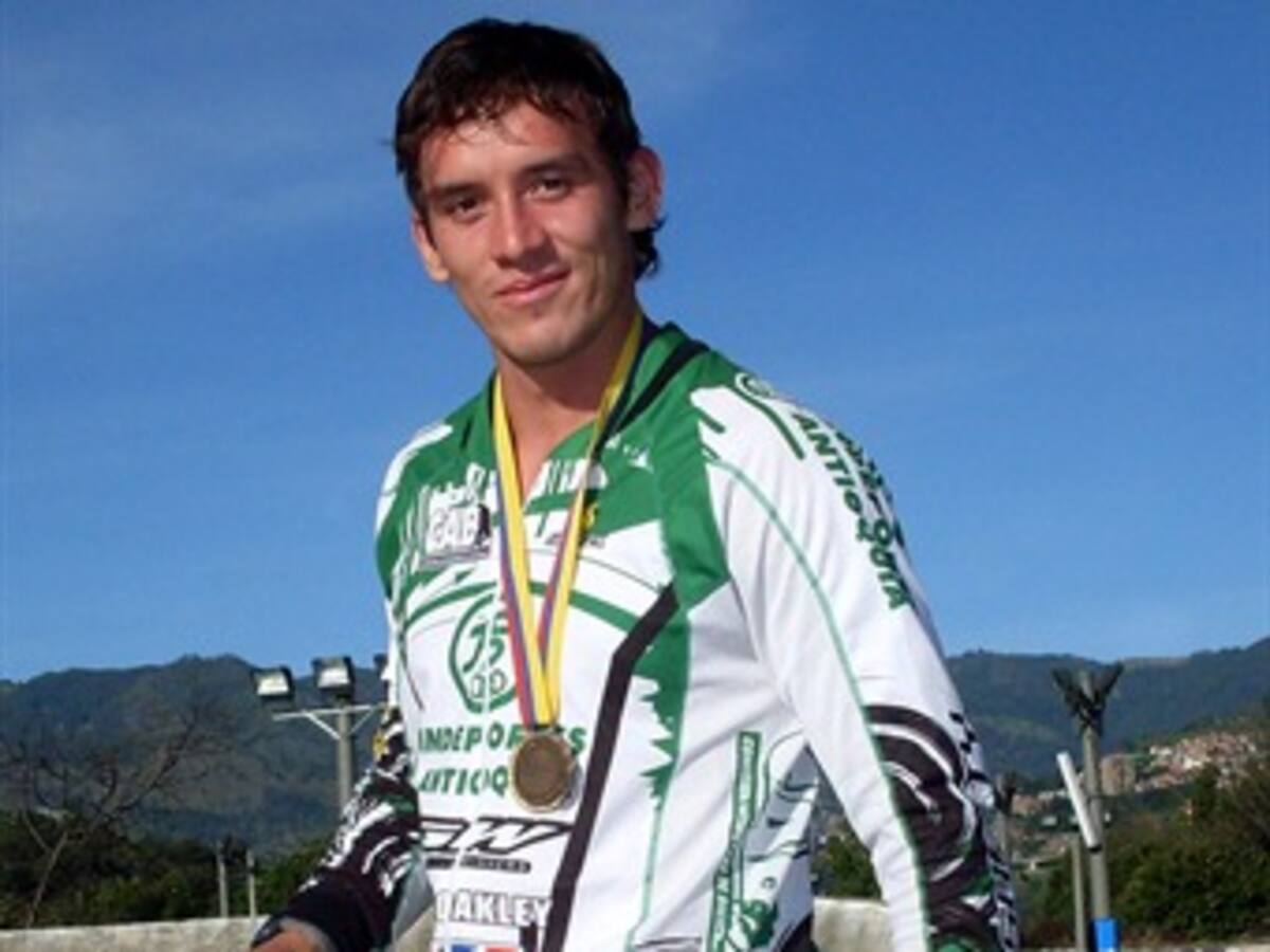 Carlos Mario Oquendo nuevo campeón nacional de Bicicross