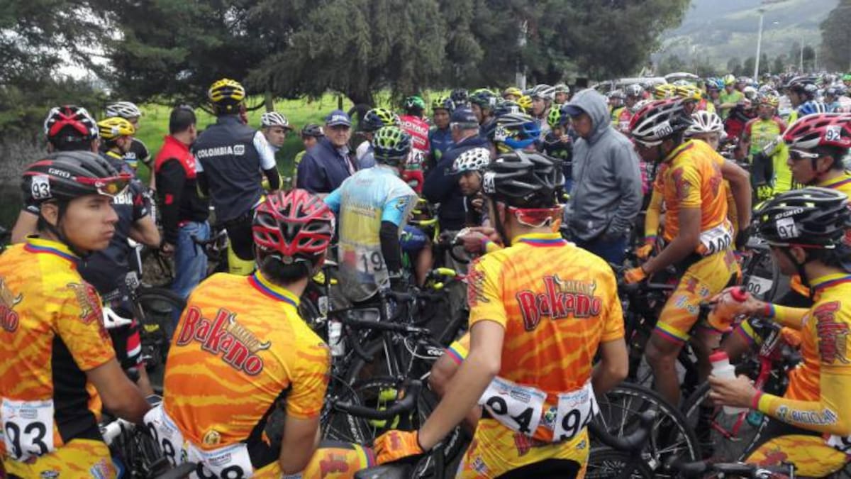 Más de 40 minutos estuvo paralizada la vuelta a Cundinamarca por falta de garantías de seguridad