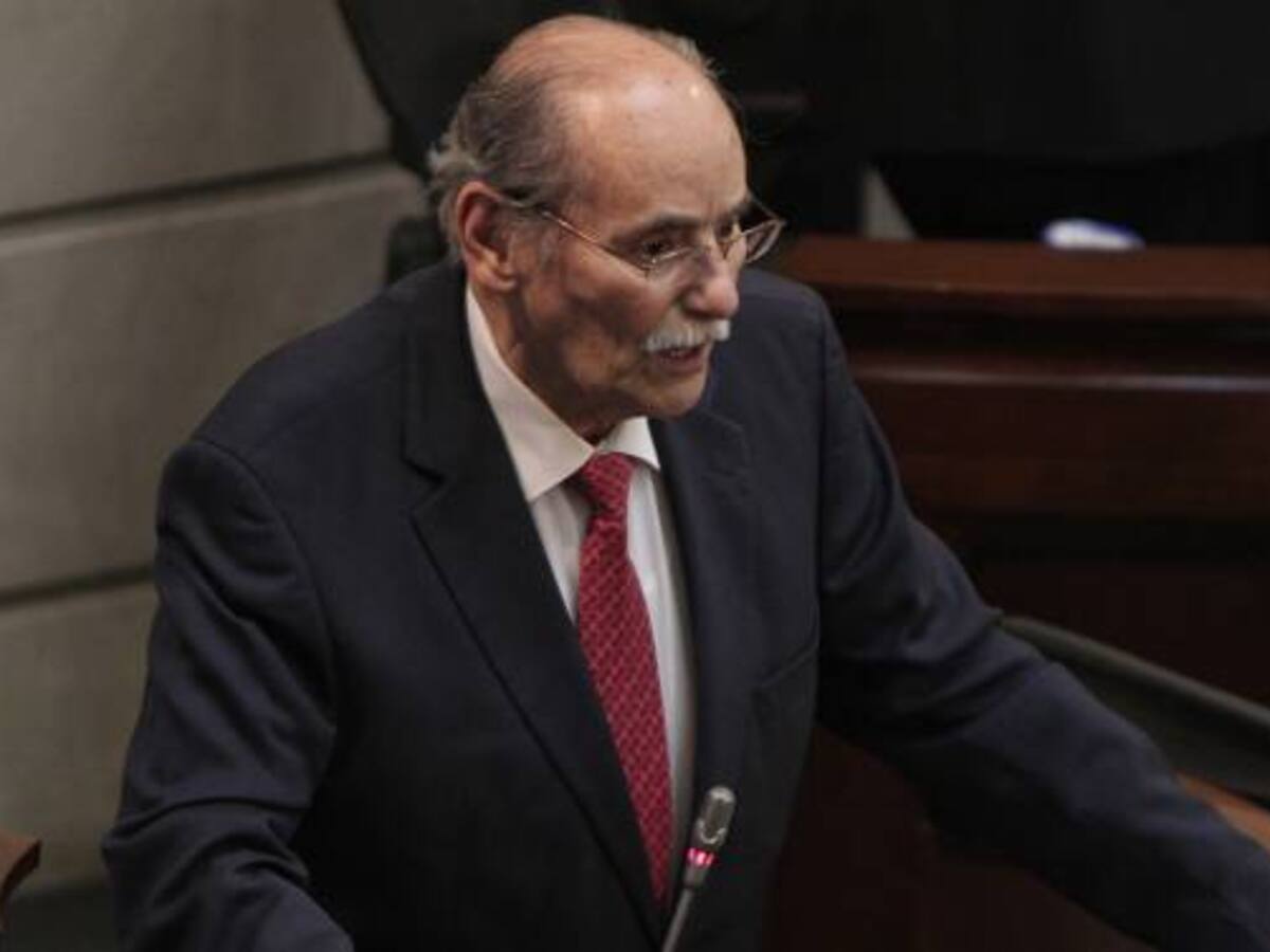 Serpa anuncia que no volverá al congreso con el liberalismo