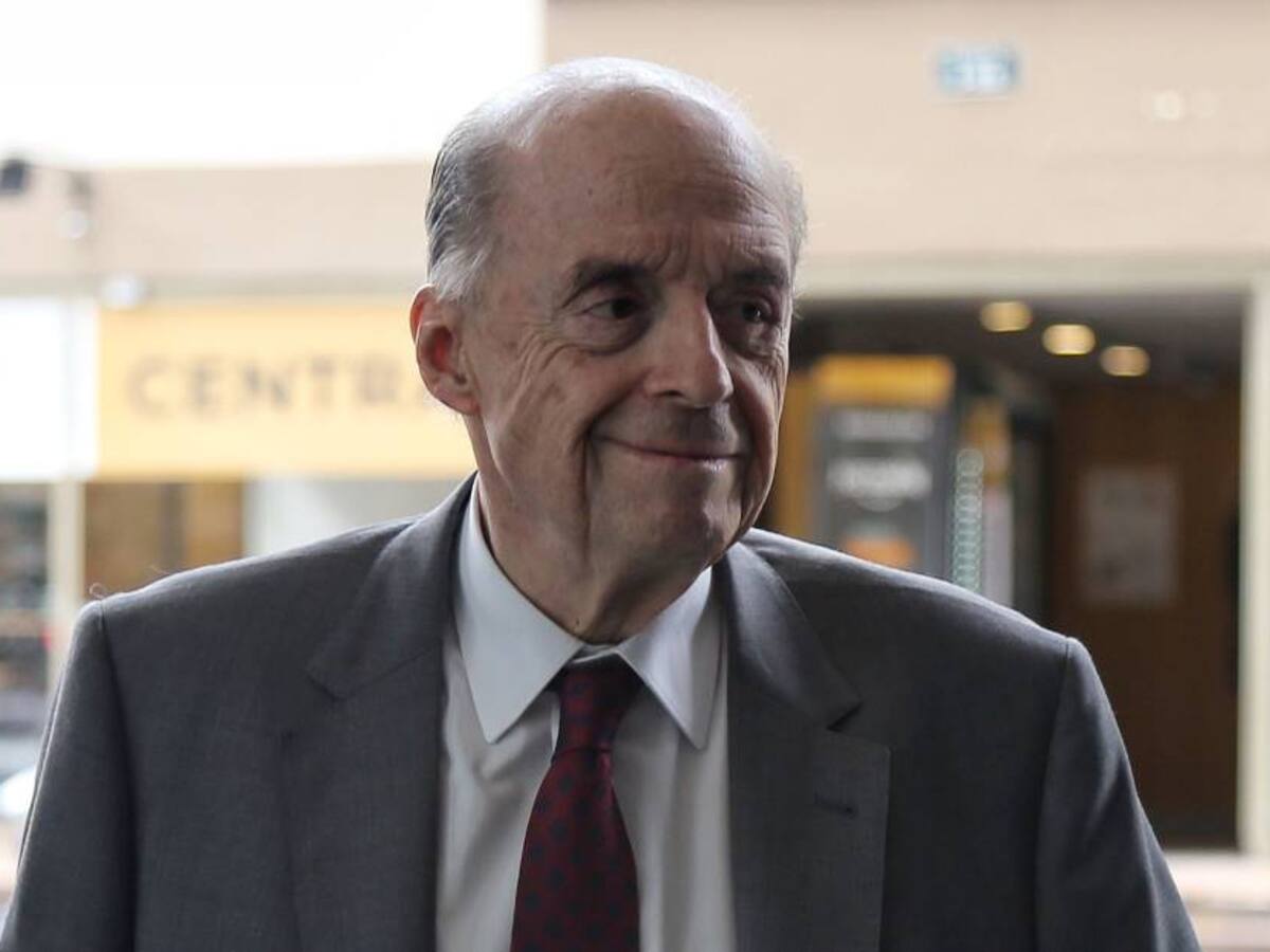 "Se trata de buscar la Paz total": canciller Leyva destaca propuesta de disidencias