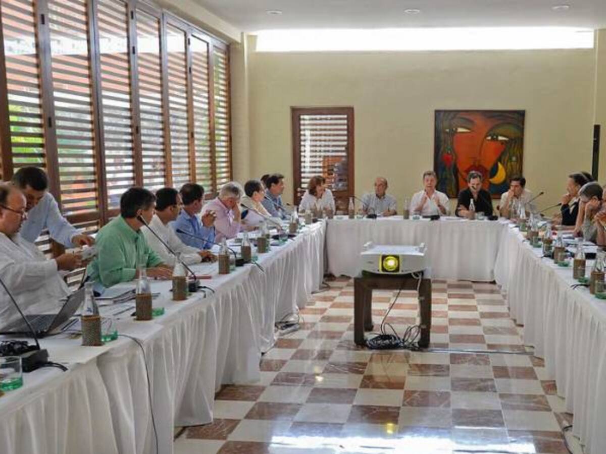 Las Farc pasarán de ser obstáculo a un aliado en lucha contra las drogas: Santos