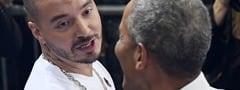 El ex presidente de Estados Unidos, Barack Obama y el cantante paisa J Balvin coincidieron en un acto de campaña de los demócratas, celebrado en Las Vegas, Nevada. Foto: Getty.