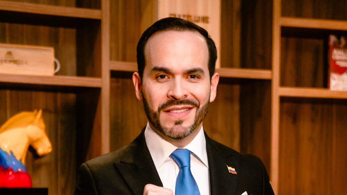 Encuestas revelan que esto es entre Cepeda y yo; el tercero está muy lejos: Abelardo De La Espriella