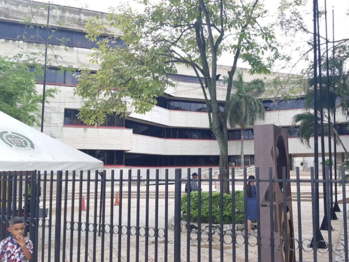 Declaran aislamiento preventivo en la Gobernación de Sucre