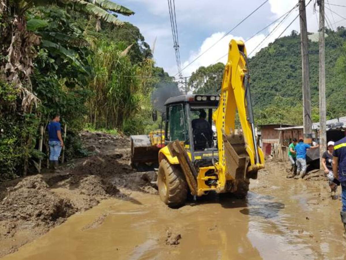 Rehabilitan paso por vías rurales de Ibagué